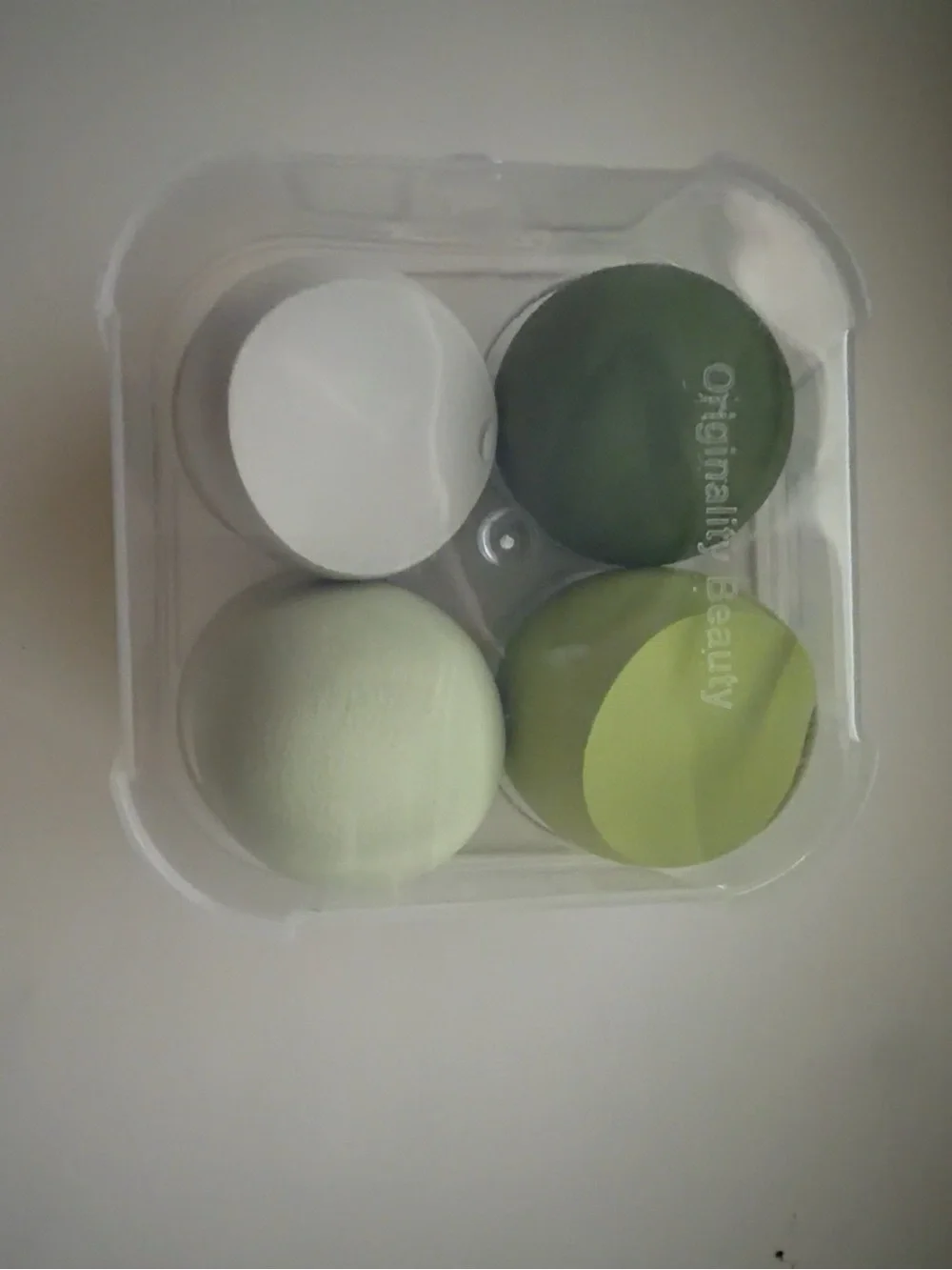 Green & White Makeup Sponge Set